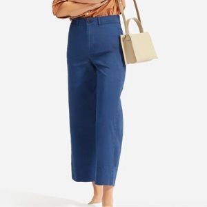 NWT Lightweight Wide-Leg Crop Chino